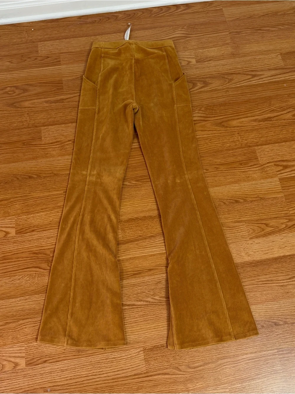 Alo Yoga Winter Break High Waist Flare Pants In Toffee Size Small